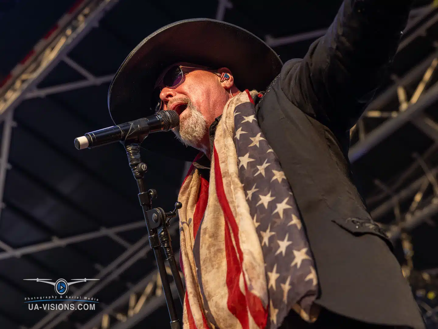 The live concert by Montgomery Gentry at the 2024 Charleston Sternwheel Regatta taken by the UA-Visions Team